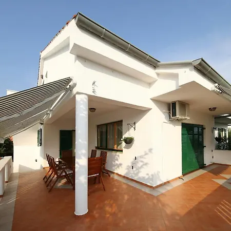 Hébergement de vacances Poolincluded - Villa Beatrix Zadar