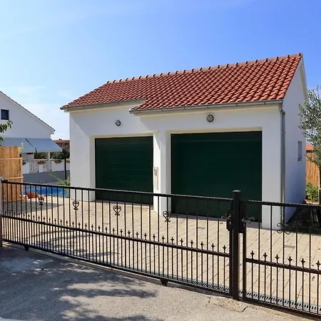 Poolincluded - Villa Beatrix