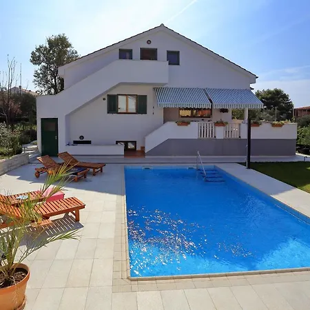 Σπίτι διακοπών Poolincluded - Villa Beatrix *