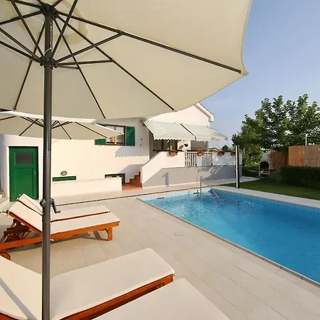 Σπίτι διακοπών Poolincluded - Villa Beatrix