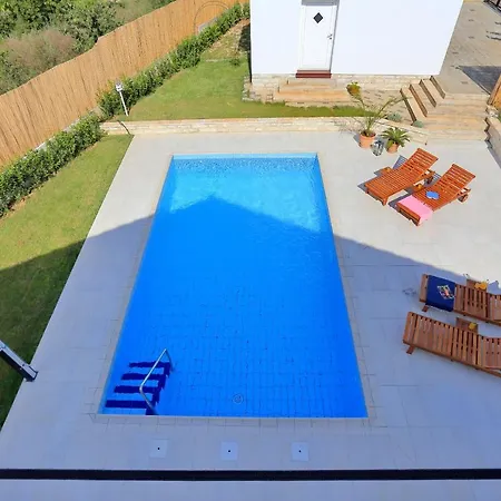 Σπίτι διακοπών Poolincluded - Villa Beatrix