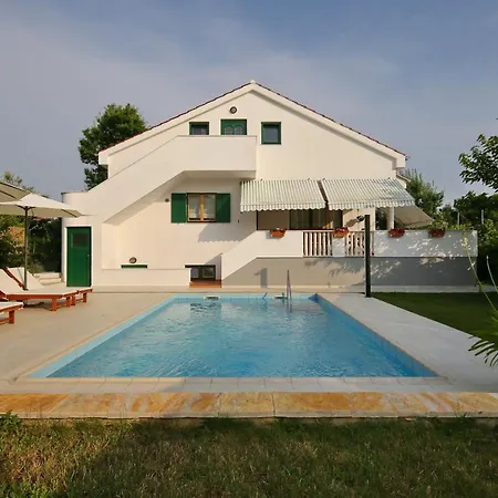 Poolincluded - Villa Beatrix * Ζαντάρ