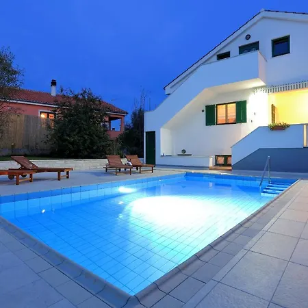 Poolincluded - Villa Beatrix
